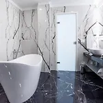 Hotel Grand Costa Brada