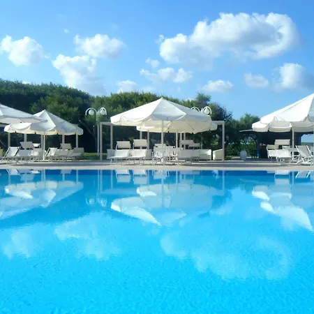 Hotel Grand Costa Brada