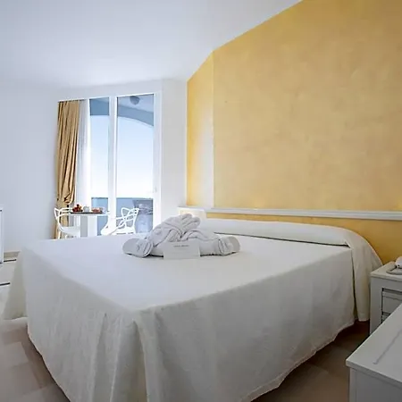 Grand Costa Brada Hotel
