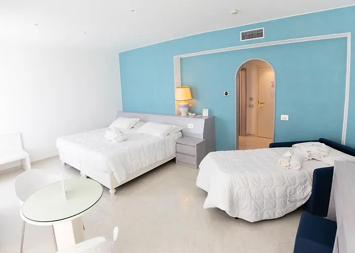 Ξενοδοχείο Grand Costa Brada 4*