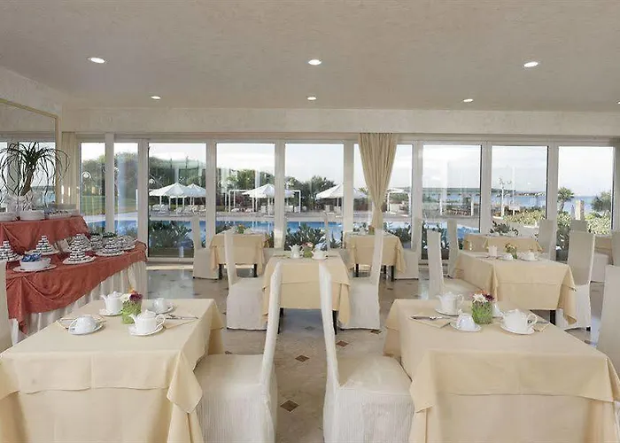 Grand Costa Brada Hotel